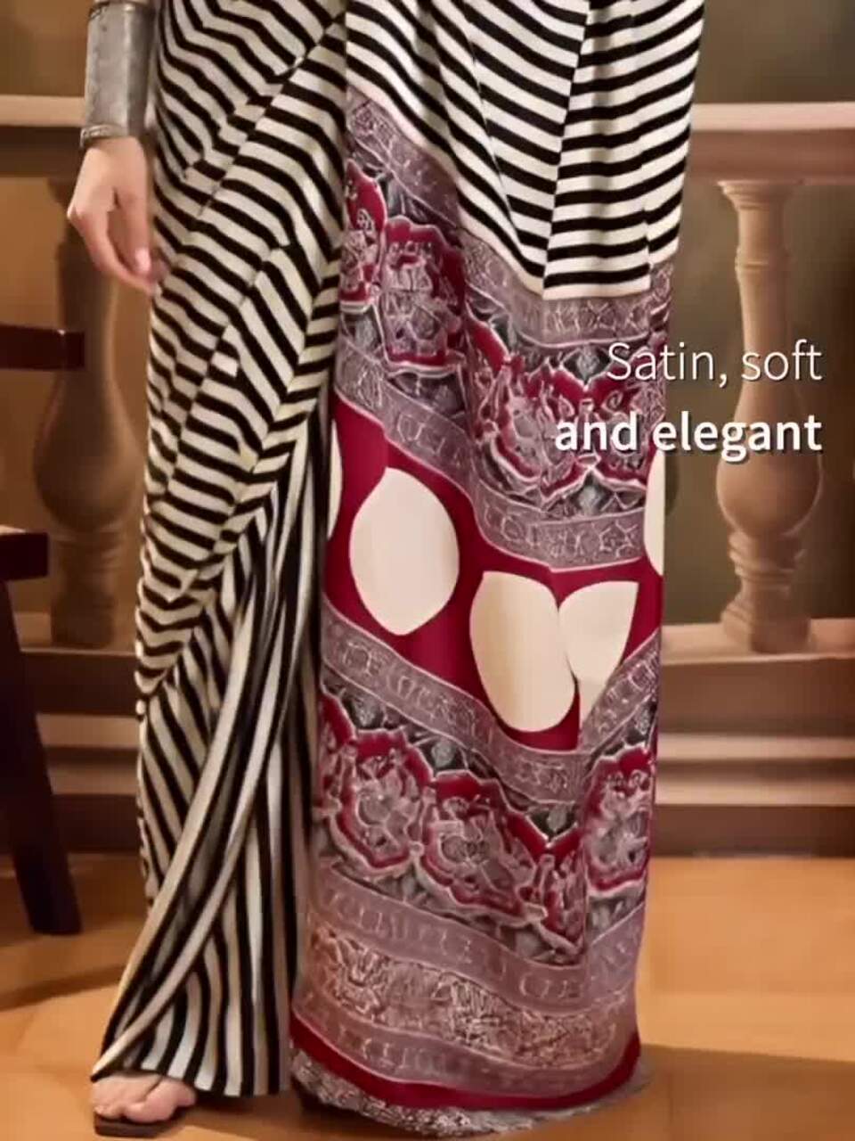 Sangria Striped Printed Saree With Blouse Piece