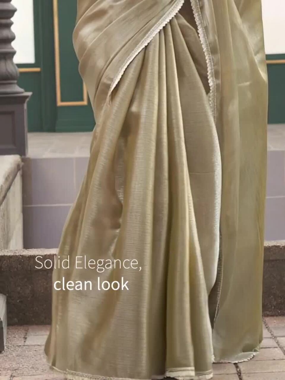 Tikhi Imli Solid Saree With Unstitched Blouse Piece