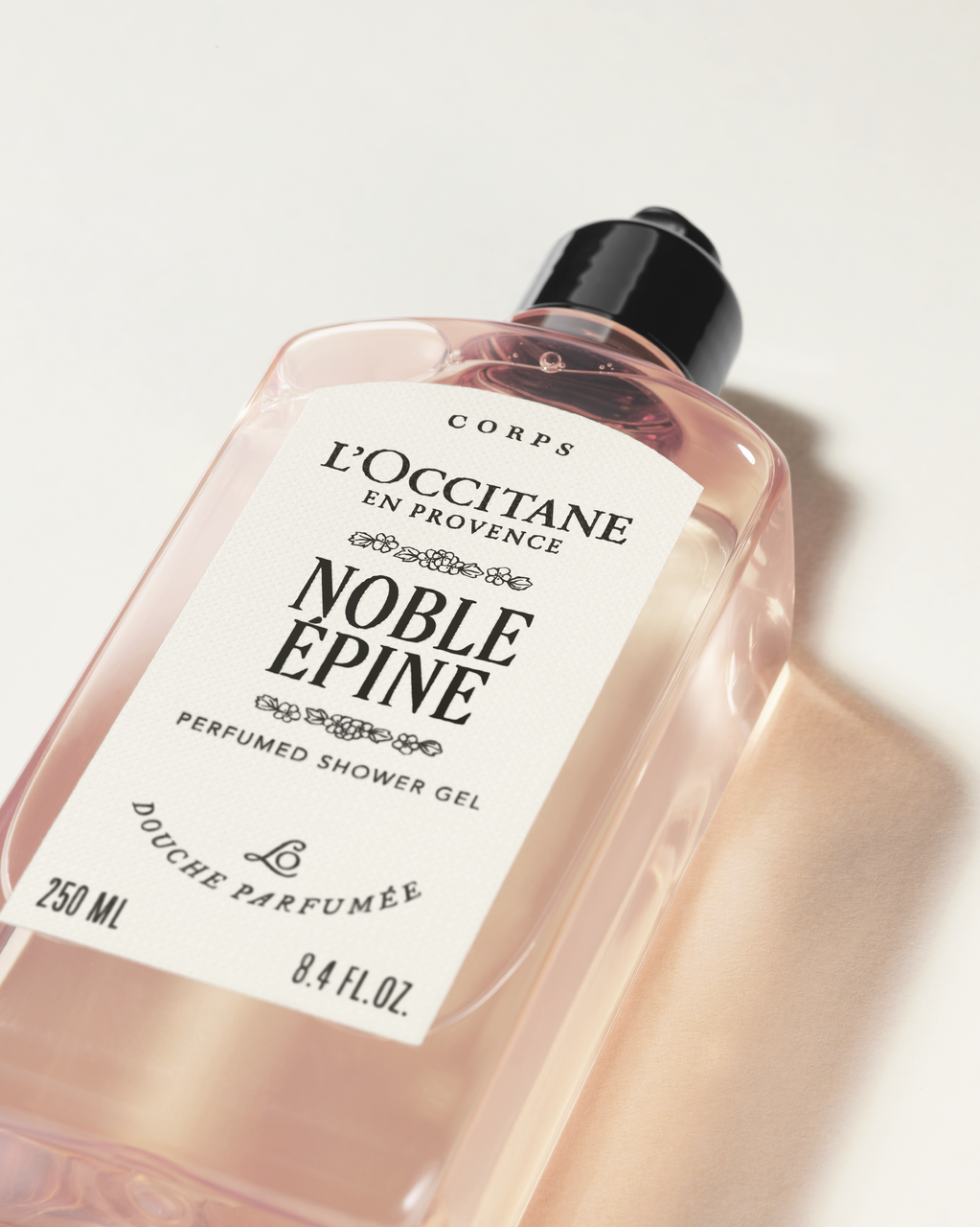 L'Occitane Noble Epine perfumed shower gel (May Blossom) - 250 ml