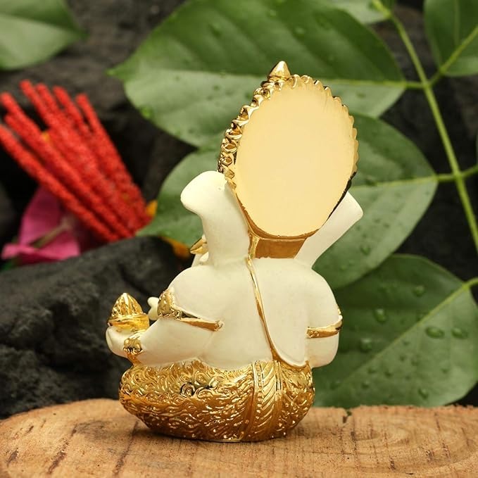 Ganesha for Car Dashboard Ganesh Statue Murti Gold Plated Terracotta Lord Ganpati Figurine Size: 3.5 x 2 inches Type 2