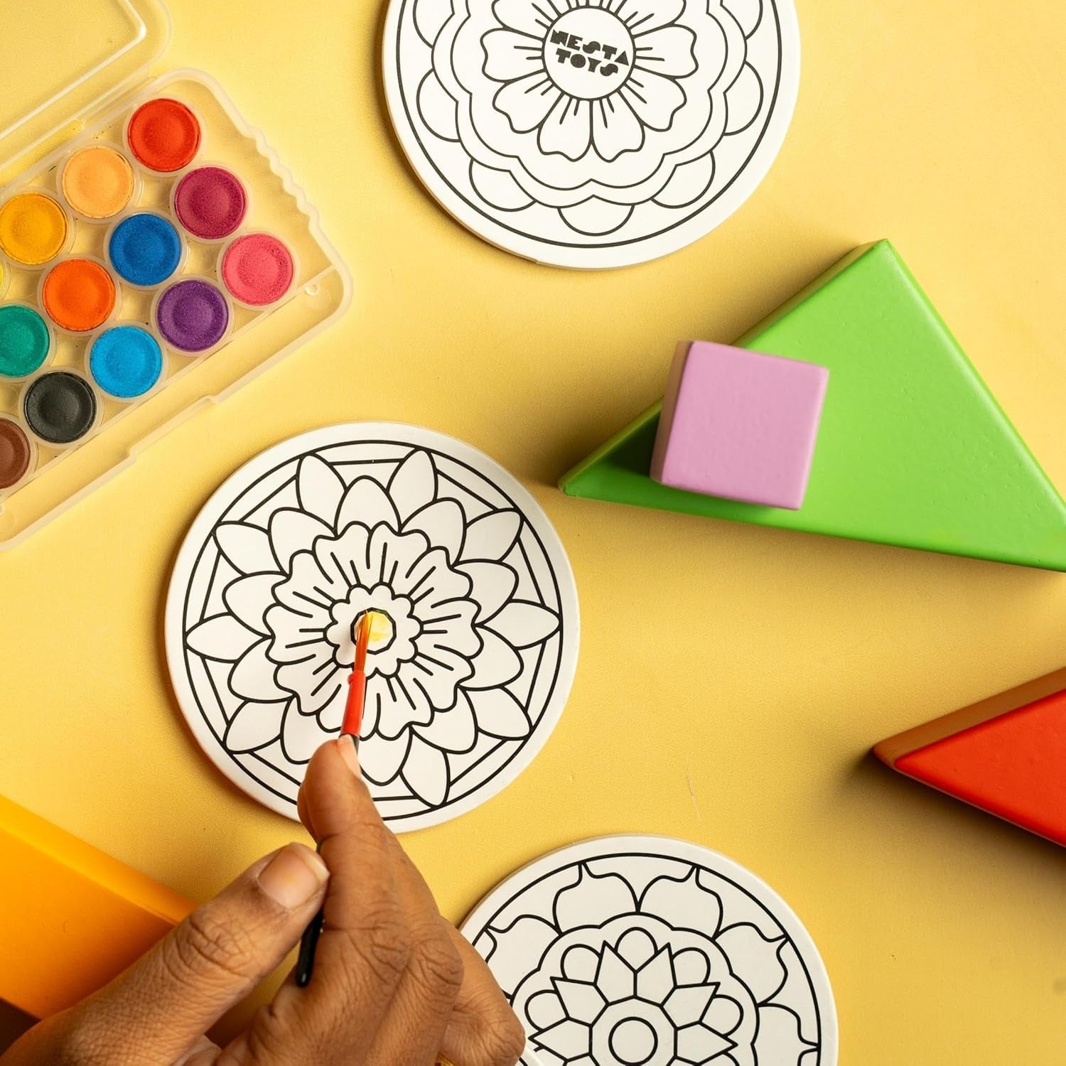 Nesta Toys Diy Mandala Art Magnets  Mandala Art Kit for Girls & Boys Coloring & Painting Art Kit Set with Colour Pencils Gifts for Kids Ages 6, 7, 8, 9, 10, 11, 12 Years