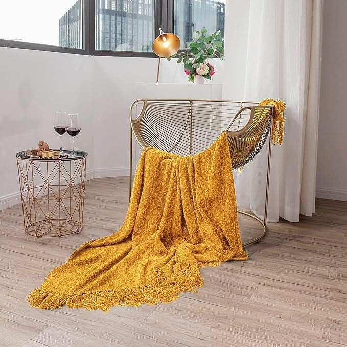Cazimo Soft Chenille Premium Throw Blanket with Tassel Fringe Fade Resistant All Seasons Ultra