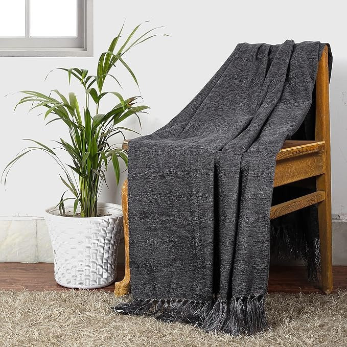 Cazimo Soft Chenille Premium Throw Blanket with Tassel Fringe Fade Resistant All Seasons Ultra-Soft
