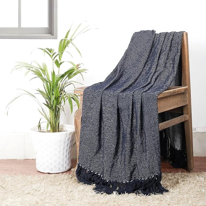Cazimo Soft Cotton Throw Blanket with Tassel Fringes Soft Wrinkle & Fade Resistant All Seasons