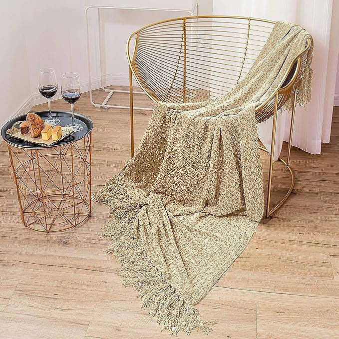 Cazimo Soft Chenille Premium Throw Blanket with Tassel Fringe Fade Resistant All Seasons Ultra