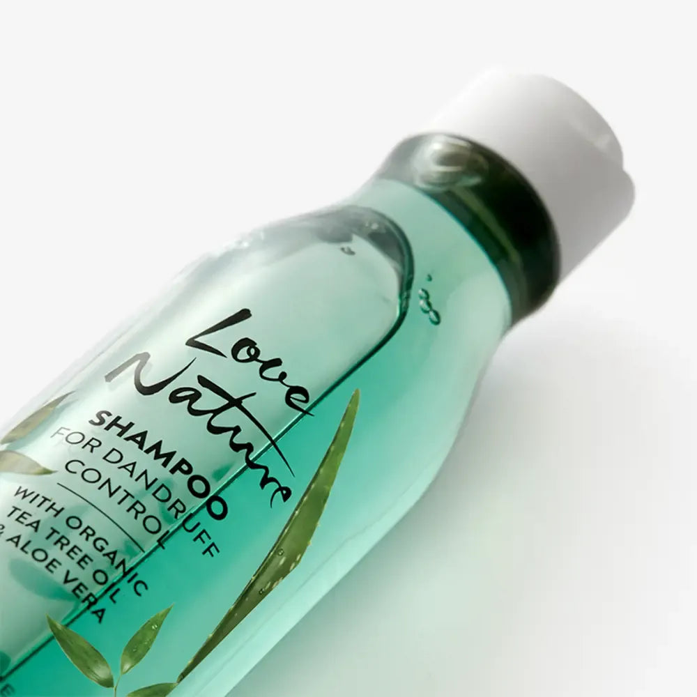 Oriflame Shampoo For Dandruff Control with Organic Tea Tree Oil & Aloe Vera - 250 ml