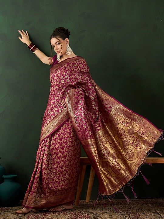 Sangria Woven Design Saree With Blouse Piece
