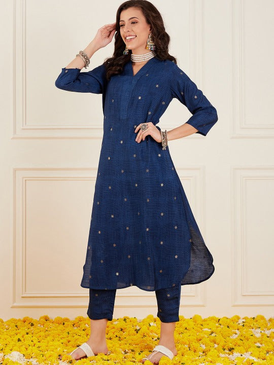 Sangria Ethnic Motifs Printed V-Neck Straight Kurta With Trouser