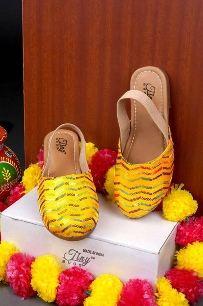 Tiny Bugs Girls Embroidered Strap Ethnic Jutis-Yellow