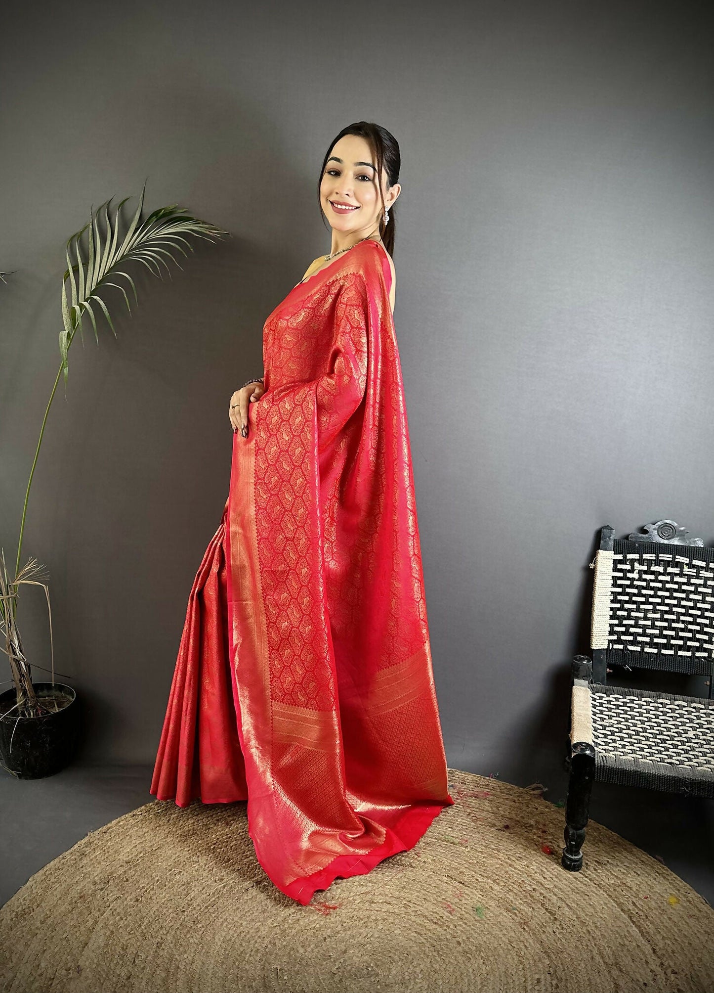 Joban Fashion Red Paisley & Floral Soft Satin Silk Banarasi Silk Saree