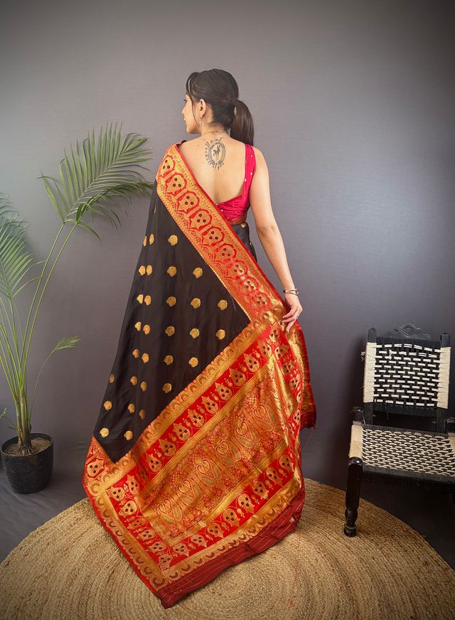Elora Black Soft Silk Butti Zari Weaving Constrast Pallu Banarasi Saree