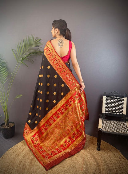 Elora Black Soft Silk Butti Zari Weaving Constrast Pallu Banarasi Saree