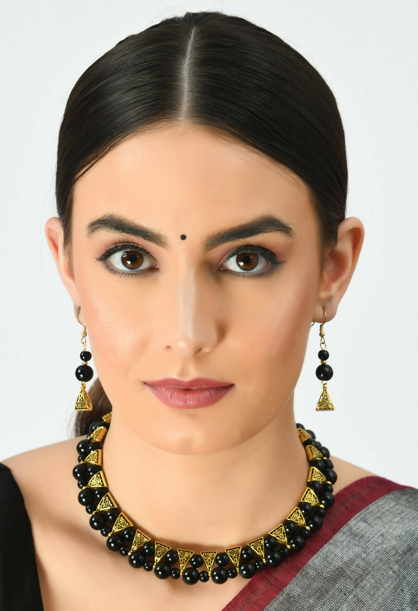 Mominos Fashion Johar Kamal Gold-Polished Brass Finish Pearls Work Choker For Women (Black)