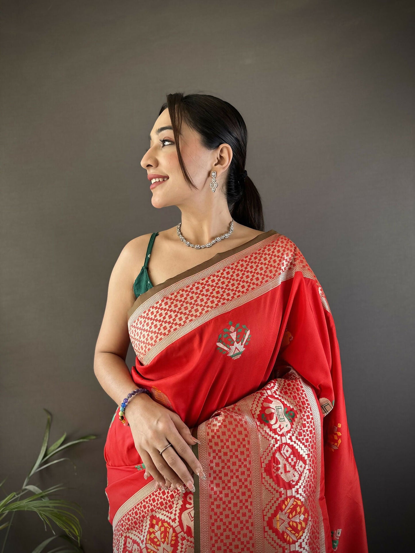 Joban Fashion Red Elephant & Floral Motifs Soft Lichi Silk Banarasi Saree