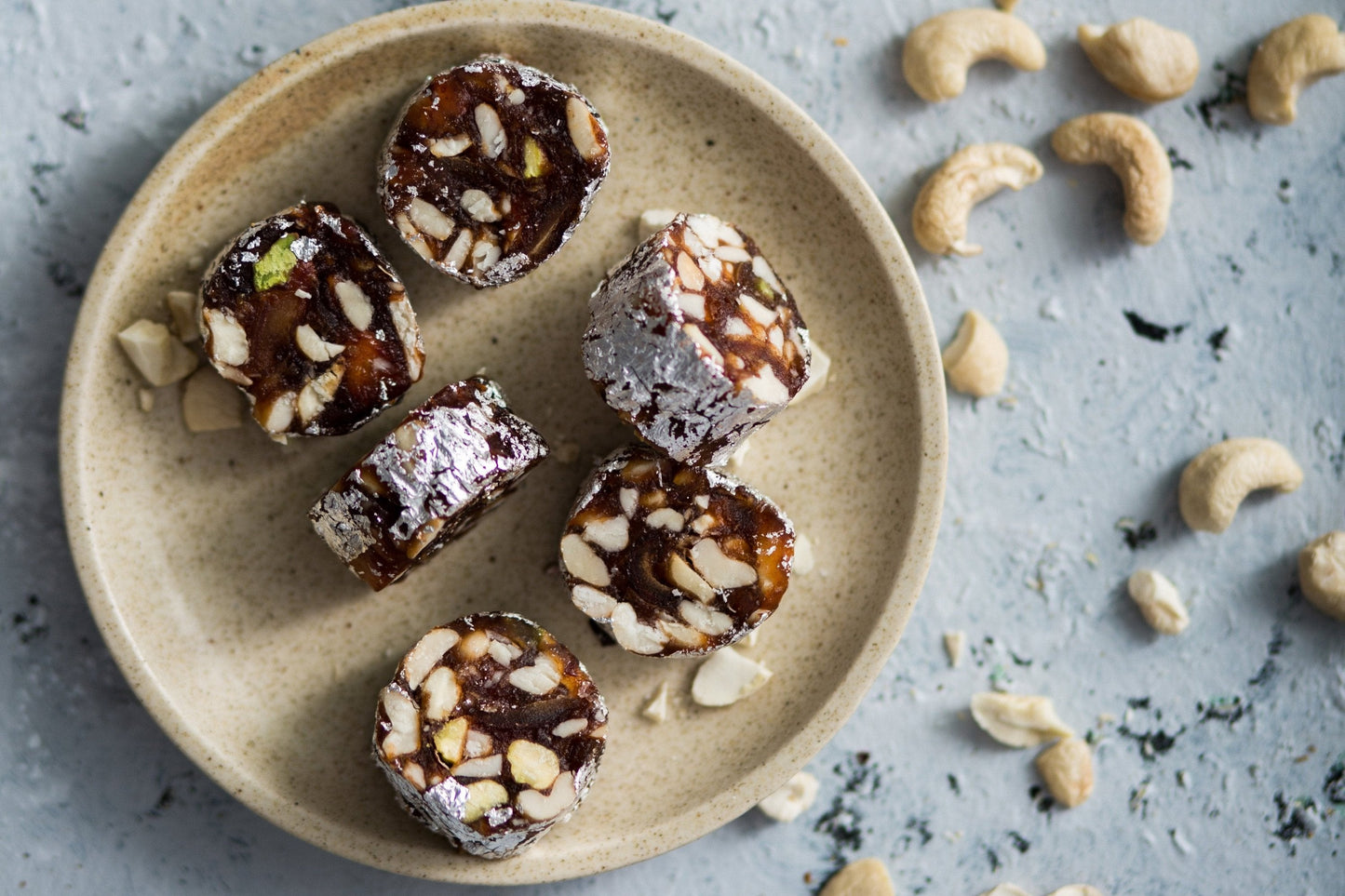 Almond House Khajoor Doller