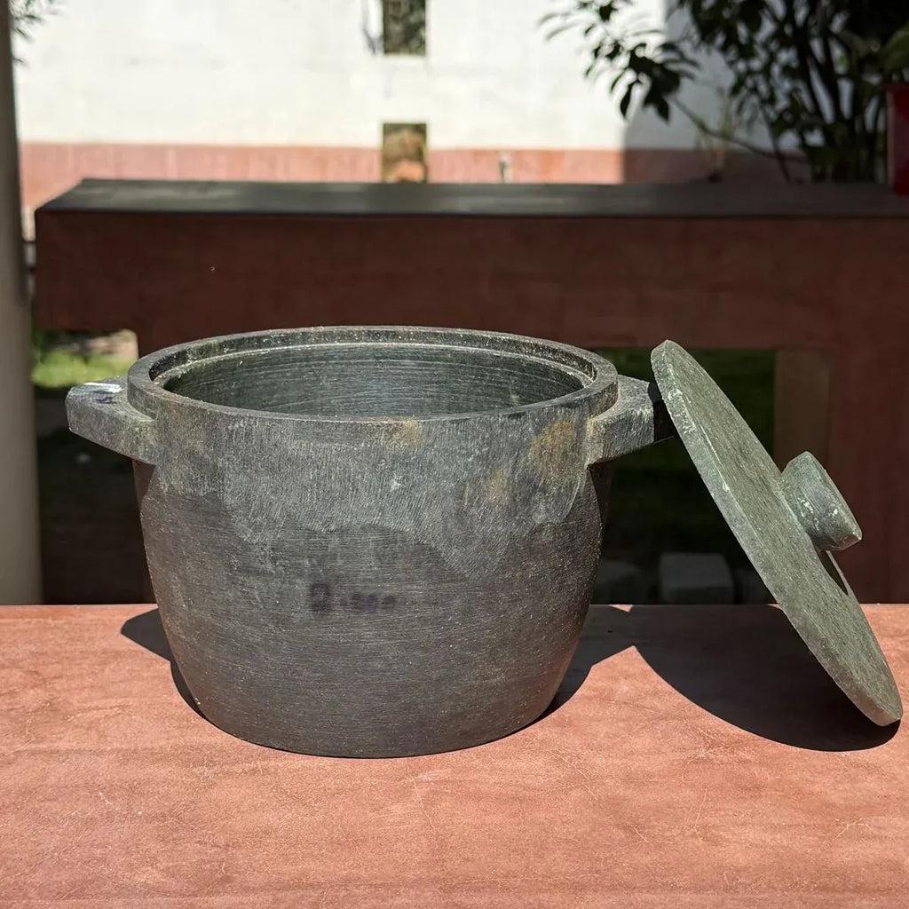 Zishta Soapstone Cookware Kalchatti with Lid Treated - Extra Large Treated
