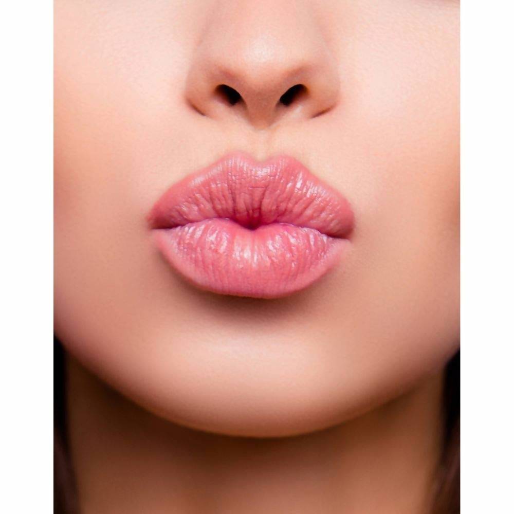 Lakme Lip Love Chapstick Apricot - 4.5 gms