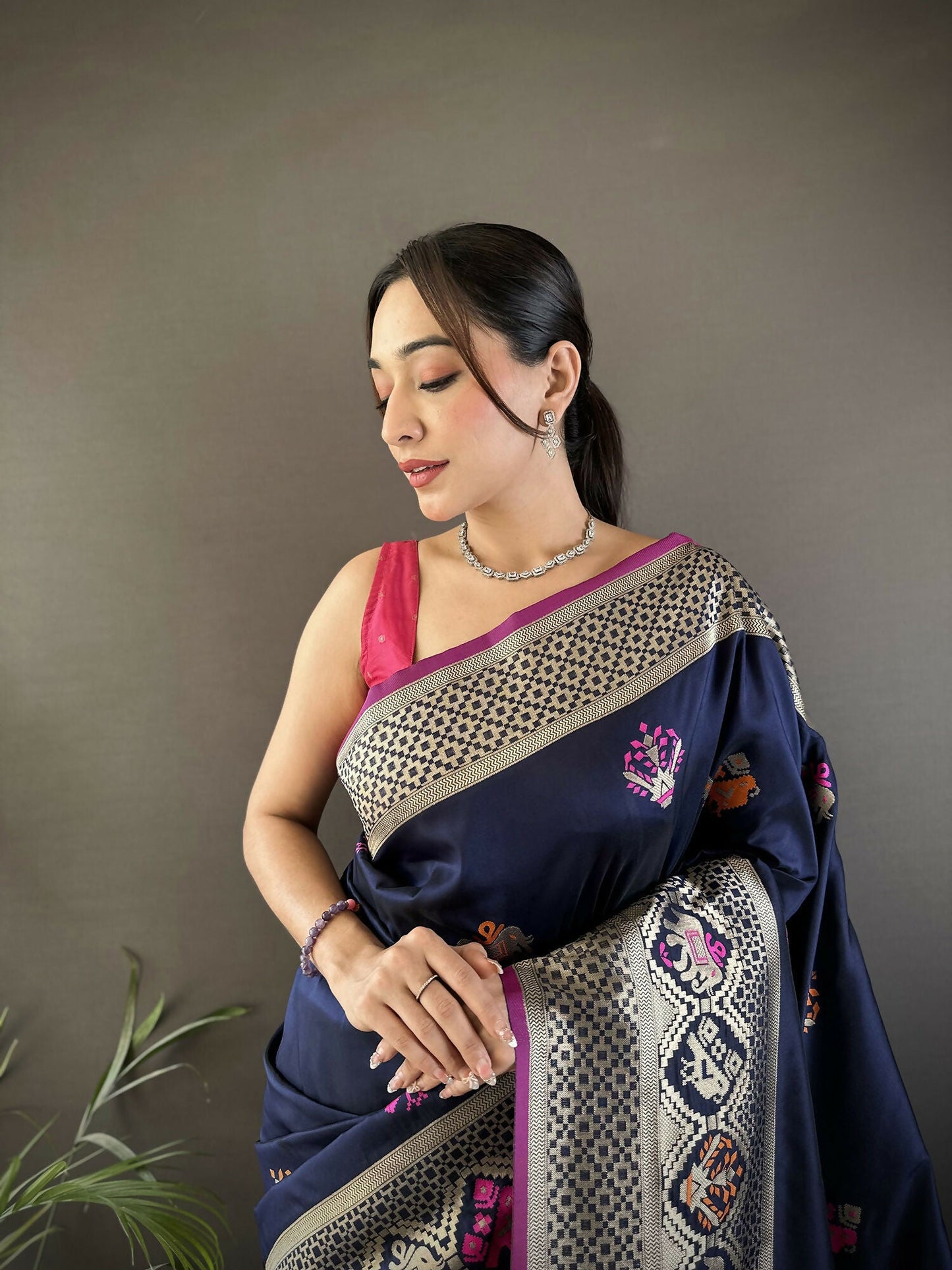 Joban Fashion Navy Blue Elephant & Floral Motifs Soft Lichi Silk Banarasi Saree
