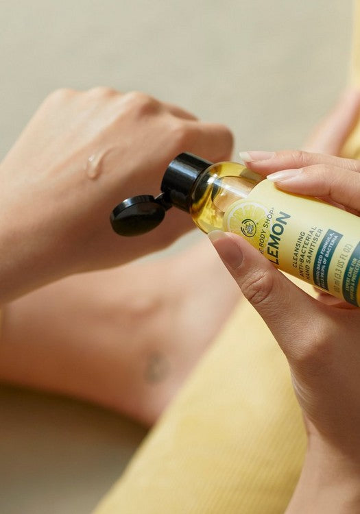 The Body Shop Lemon Moisturising & Cleansing Hand Gel
