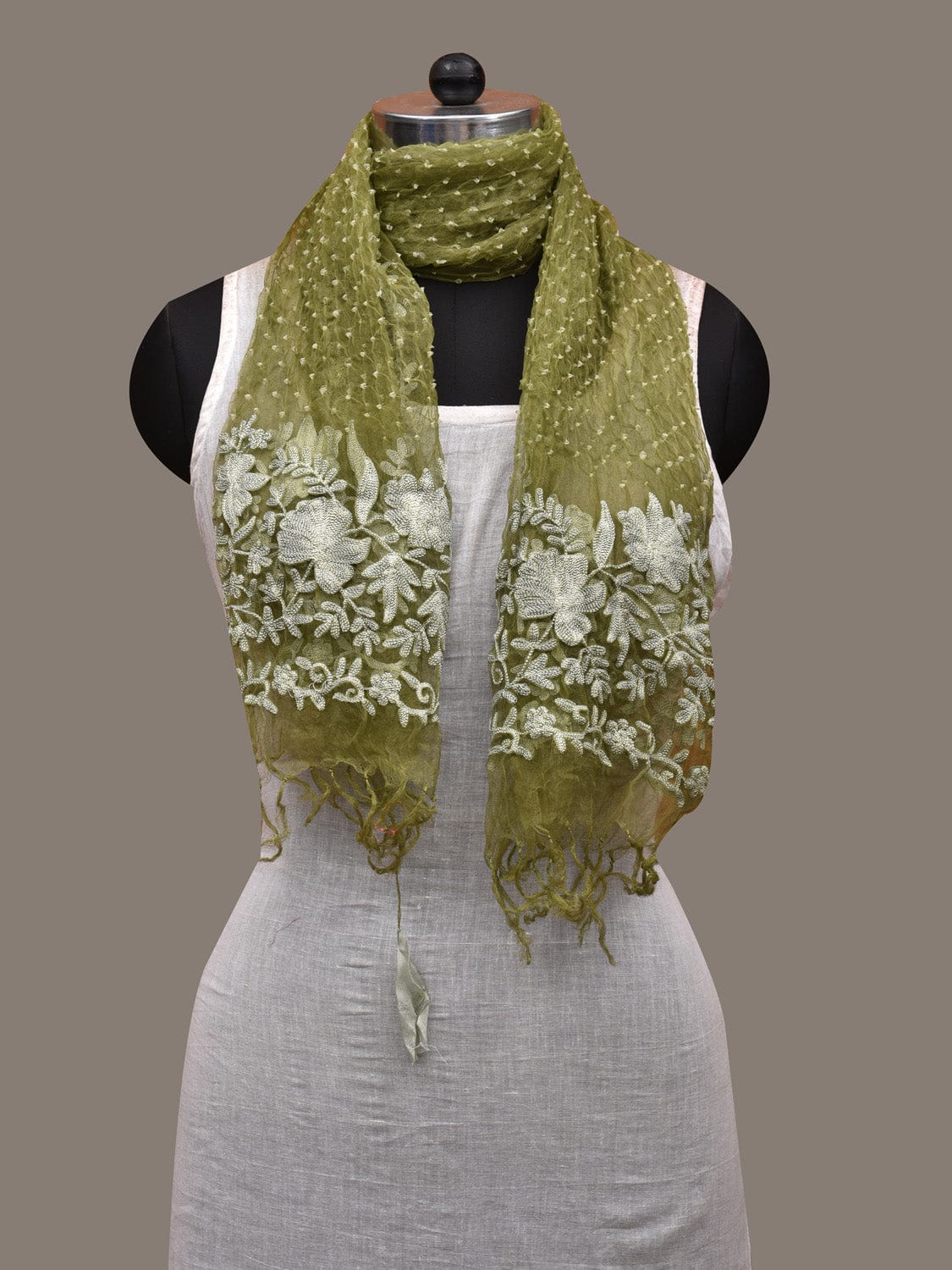 Light Green Bandhani Organza Stole with Embroidary Work Design - Global Threads