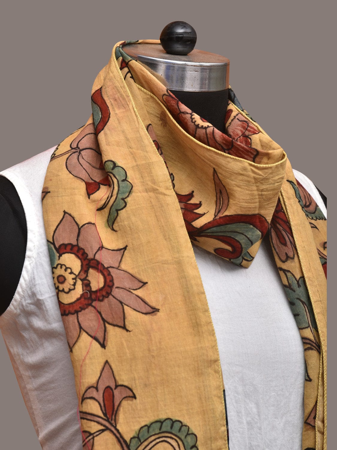 Light Yellow Kalamkari Hand Painted Cotton Stole with Floral Design - Global Threads