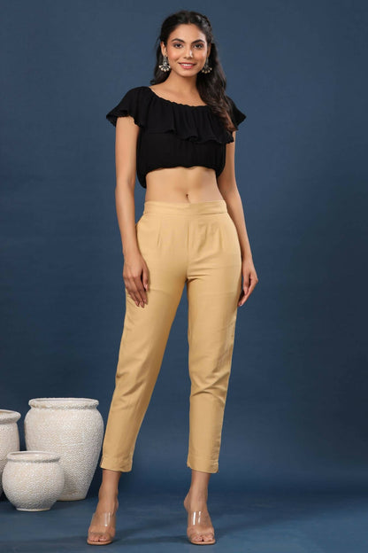 Juniper Women Gold Cotton Flex Solid Slim Fit Pant/Slim Pant