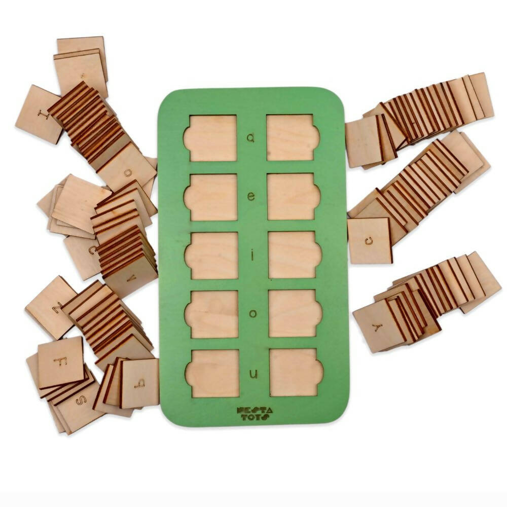 Nesta Toys CVC Board | 3 Letter Word Builder | Phonics Toy