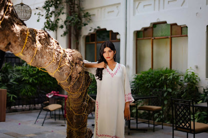 Zibaa Ivory & Pink Muslin Chikankari Kurta
