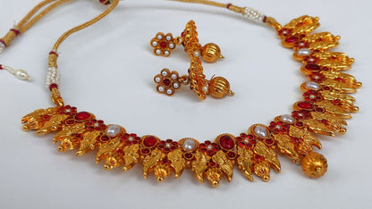 Kemp Peacock Pink & White Necklace Set