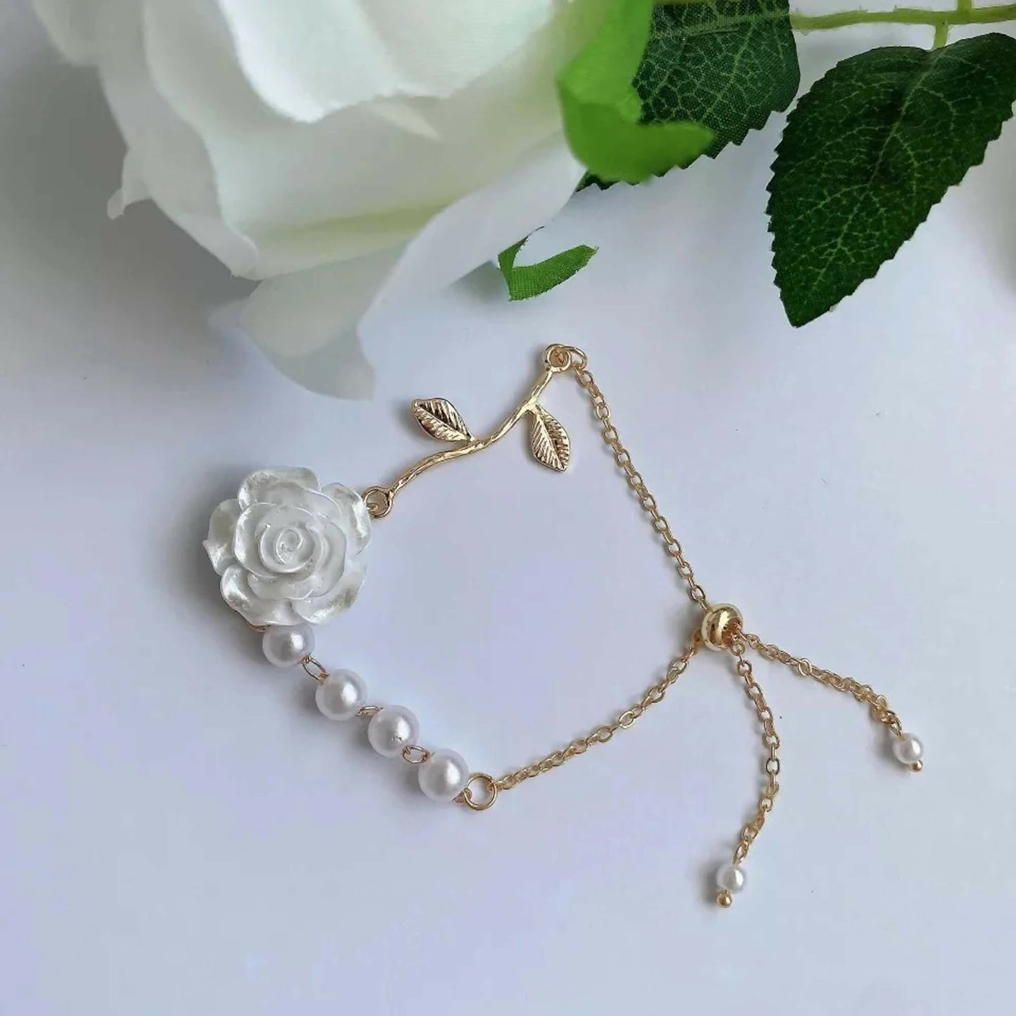 Joban Fashion White Rose Bracelet