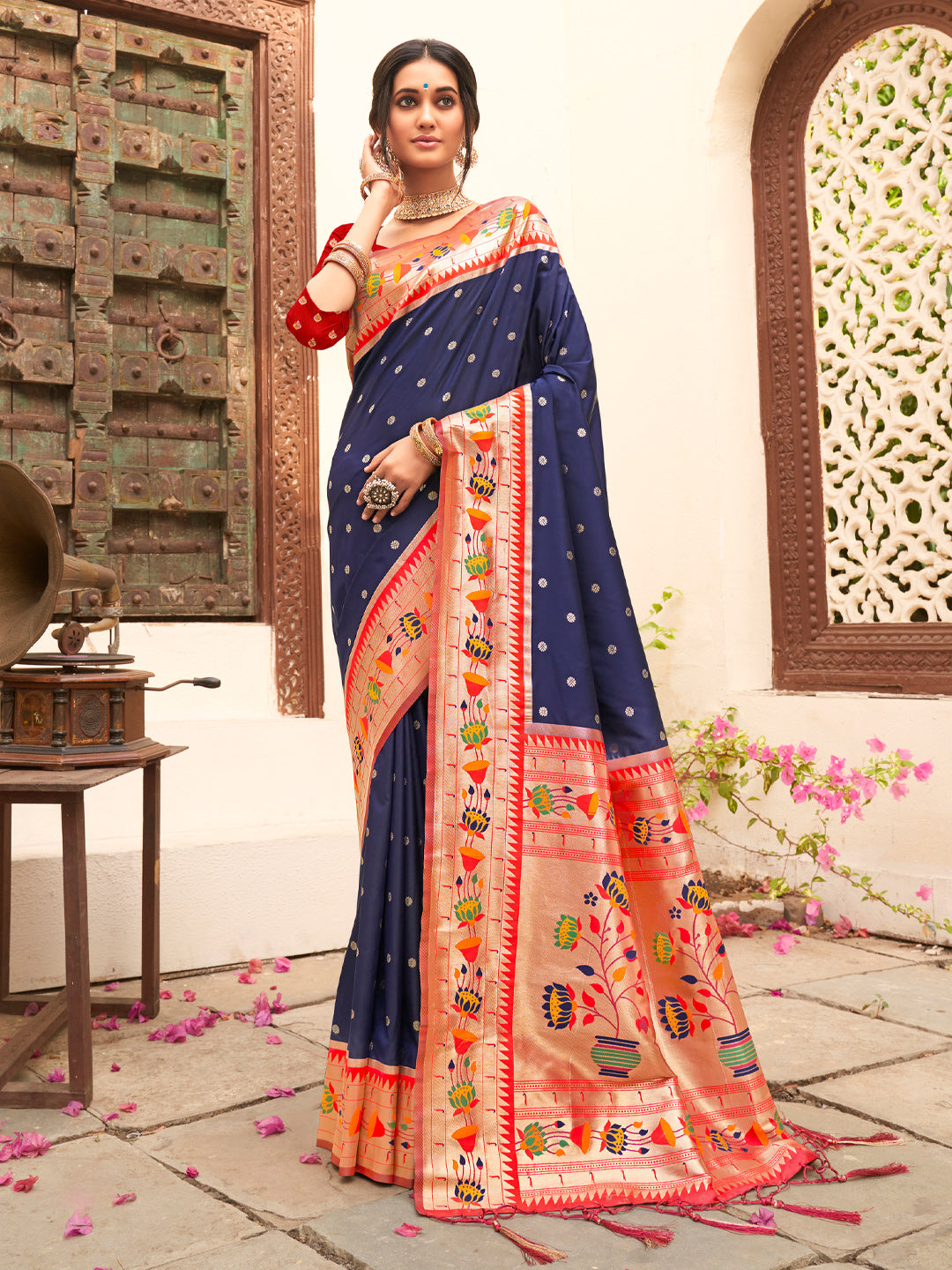 Anaita Navy Silk Saree With Blouse Piece
