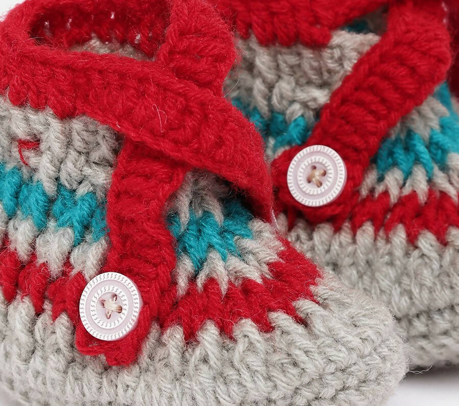 Chutput Kids Woollen Hand Knitted Self Desgin Detailed Booties - Grey
