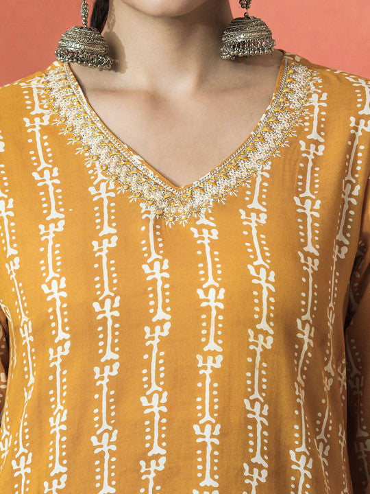Sangria Floral Printed V-Neck Mirror Work Straight Kurta