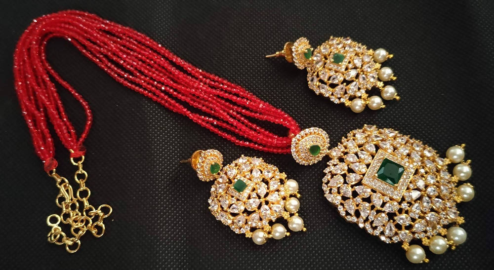 Gorgeous Necklace Set