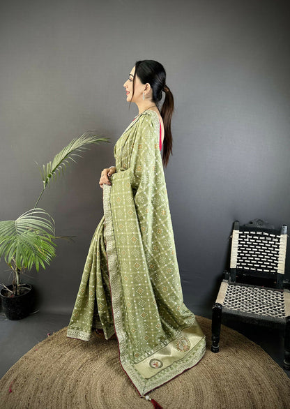 Joban Fashion Mehendi Green Bandhej Bandhani Vichitra Silk Bandhani Prints Saree