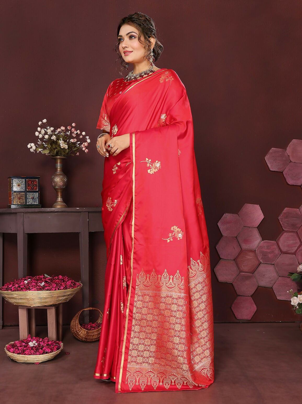 Joban Fashion Reddish Pink Floral Banarasi Silk Sarees