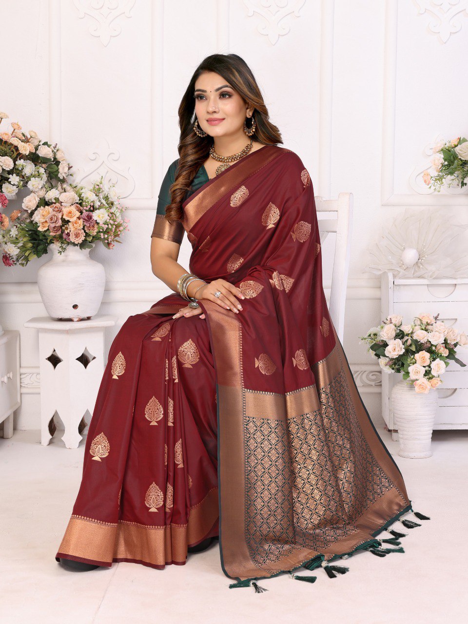 Anaita Maroon Weaving Saree With Blouse