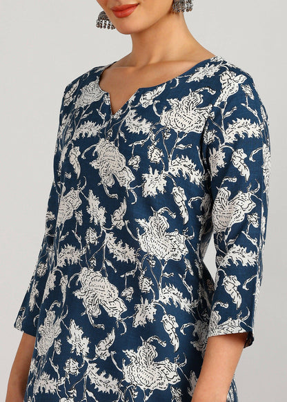 Aavyora Women's Navy Blue & White Floral Printed Tunic