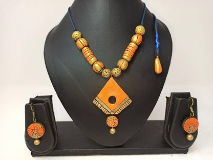 Terracotta Diamond Pendant Mini Necklace Set With Hangings