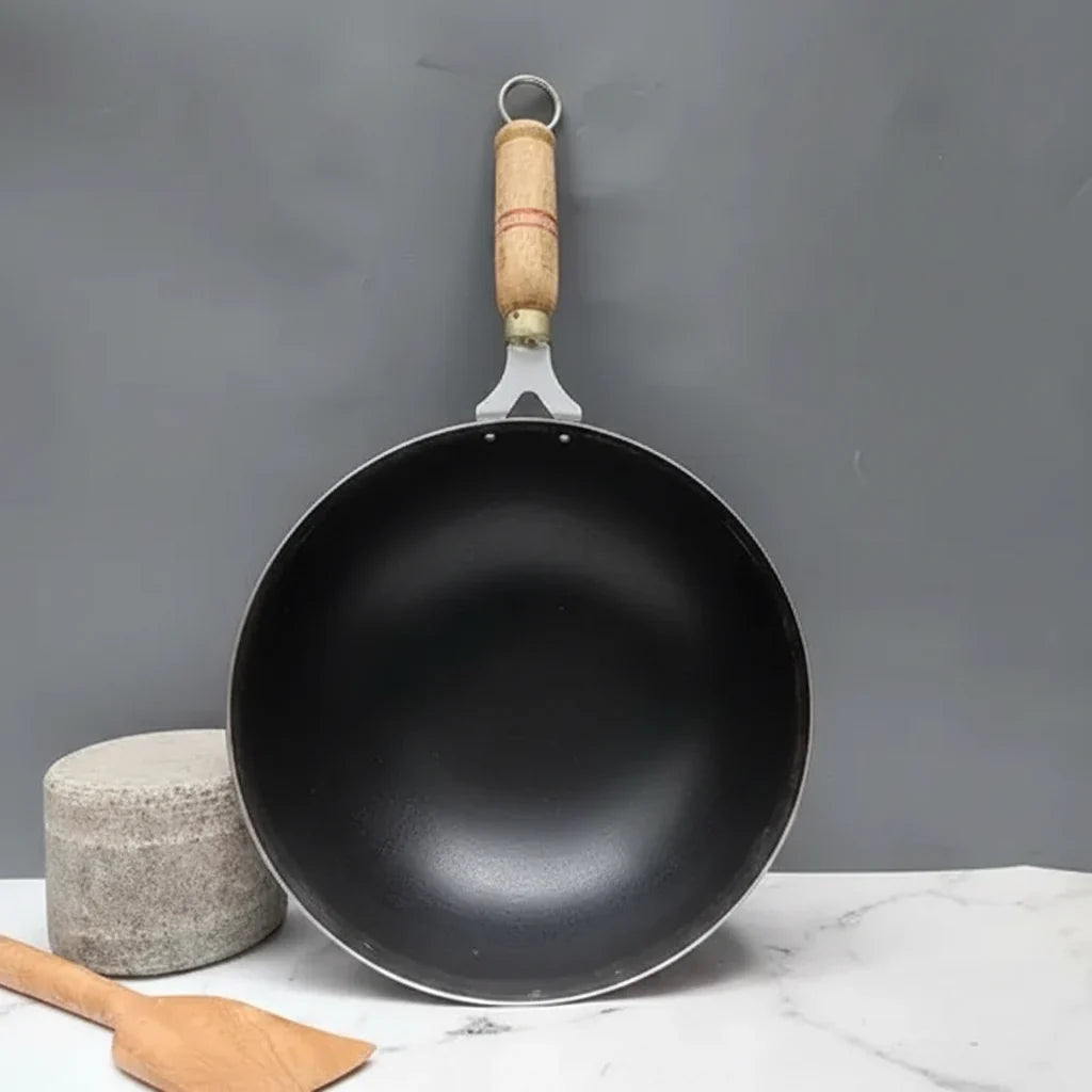 Zishta Pure Iron Wok with Wooden Handle