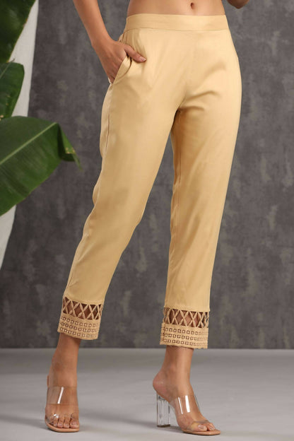 Juniper Women Gold Rayon Solid Slim Fit Pant/Slim Pant