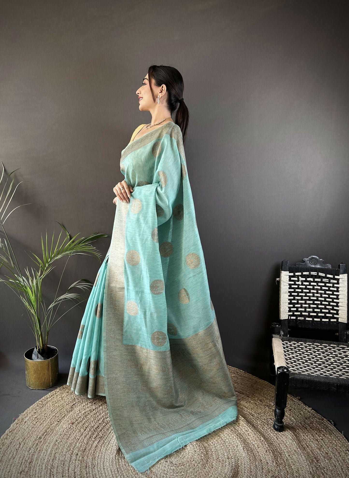 Joban Fashion Sky Blue Floral & Paisley Linen Silk Banarasi Saree