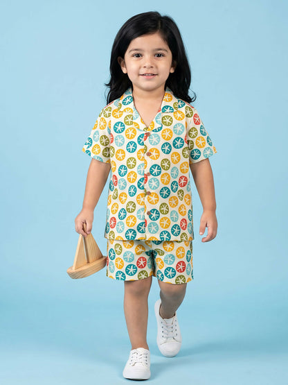 Breathables Woven Cotton Half Sleeves Colourful Star Fish Shirt & Shorts Multicolour