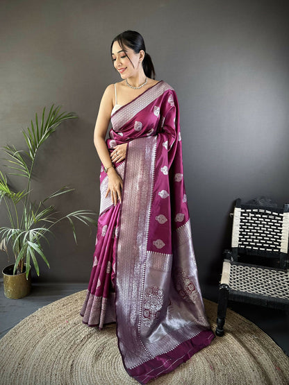 Joban Fashion Magenta Floral Motifs Soft Silk Banarasi Saree