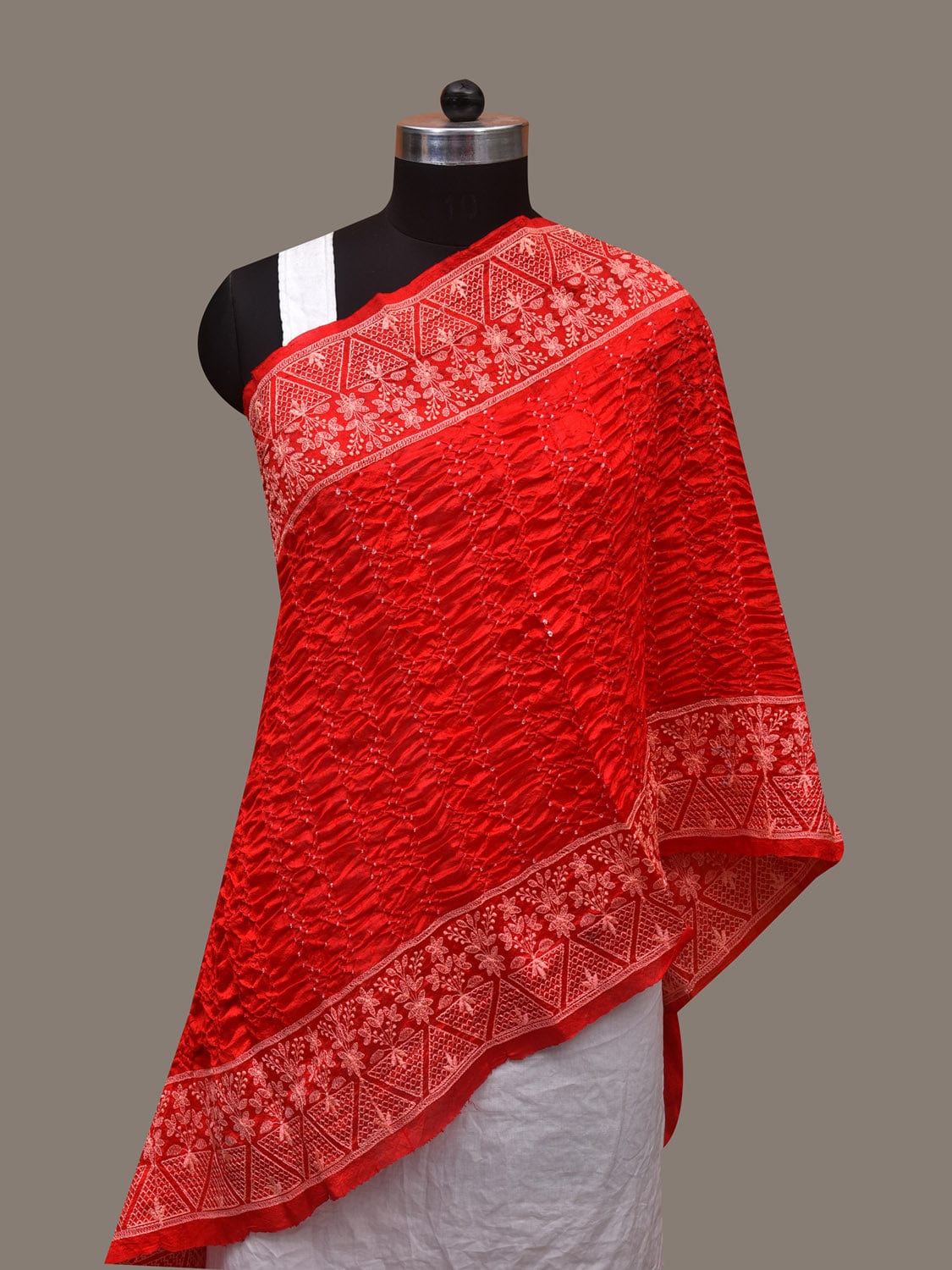 Red Bandhani Silk Stole with Embroidary Work Design - Global Threads