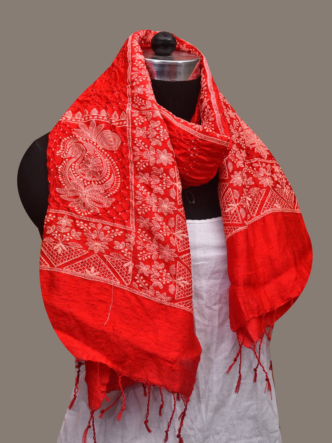 Red Bandhani Silk Stole with Embroidary Work Design - Global Threads