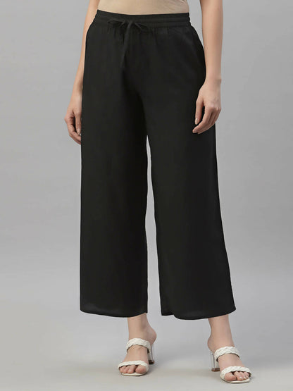 Juniper Women's Black Rayon Straight Solid Pant/Slim Pant