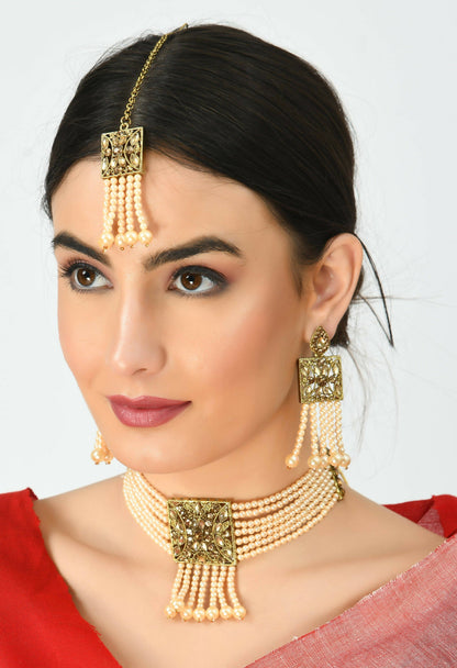 Mominos Fashion Johar Kamal Off White Color Kundan & Pearls Necklace Set