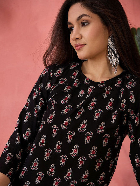 Sangria Women Printed Round Neck Top