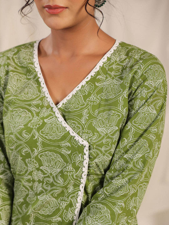 Anayna Women Floral Embroidered Chikankari Anarkali Kurta